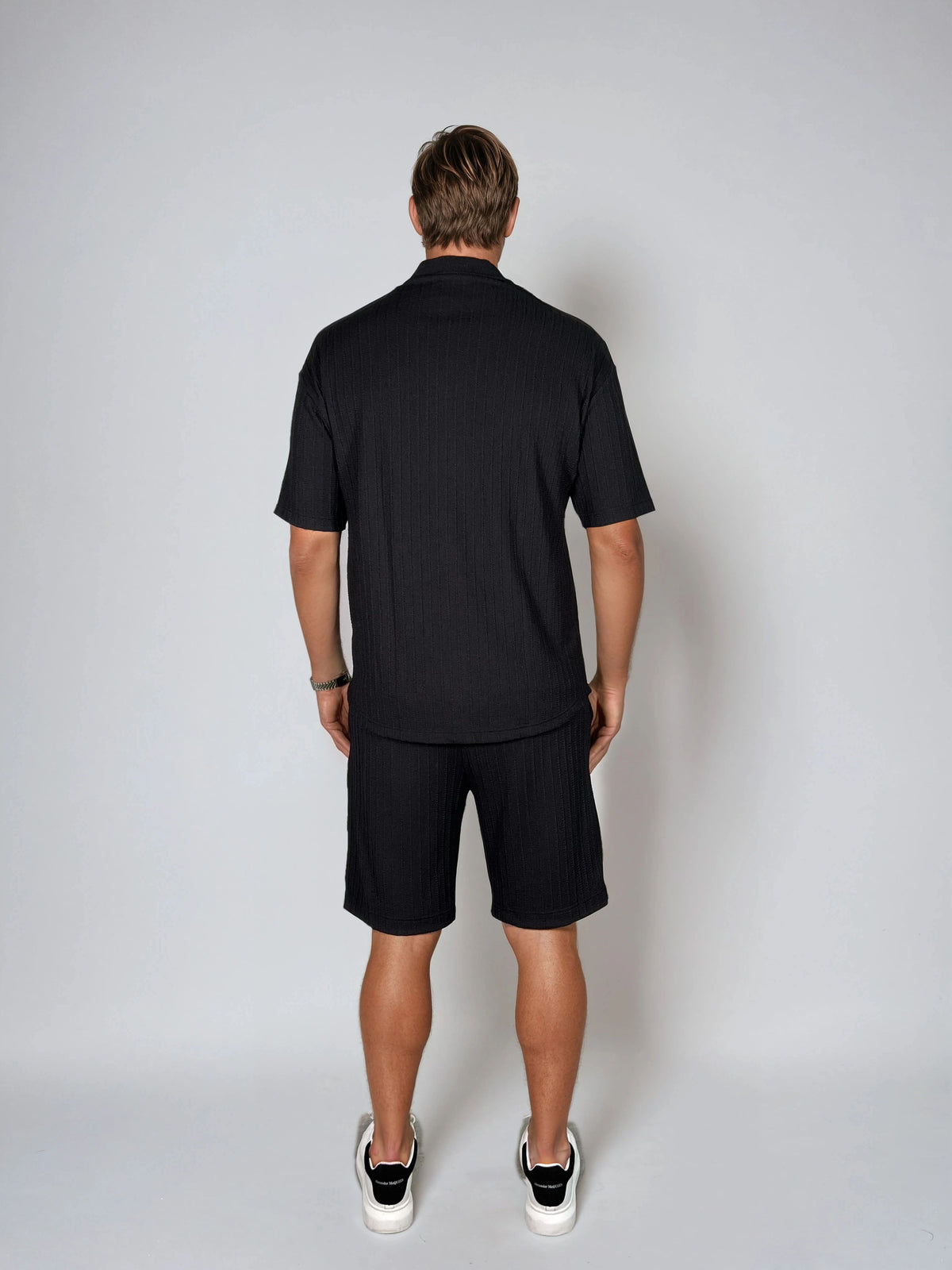 CANNES BLACK SHORT SLEEVE SHIRT