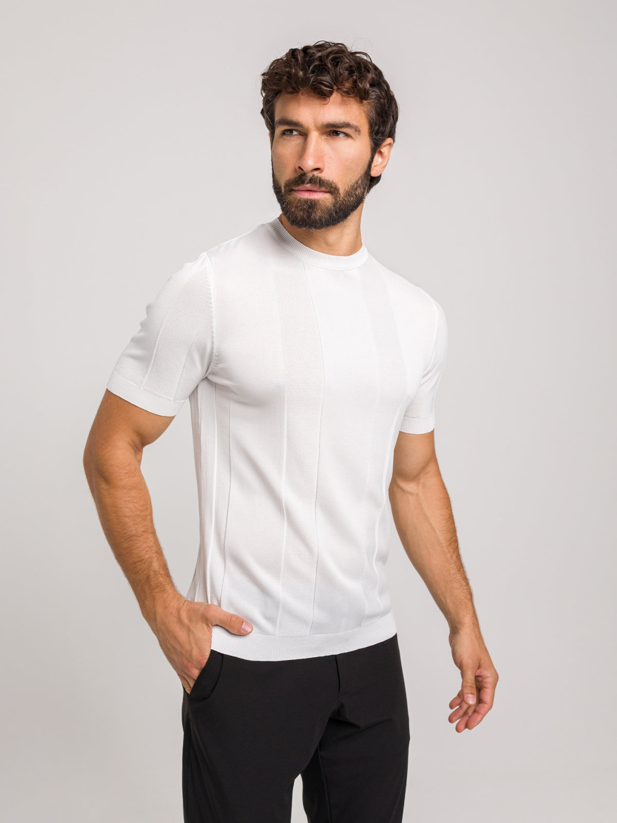 KOSZULKA DOPASOWANA PERFORMANCE BIAŁA