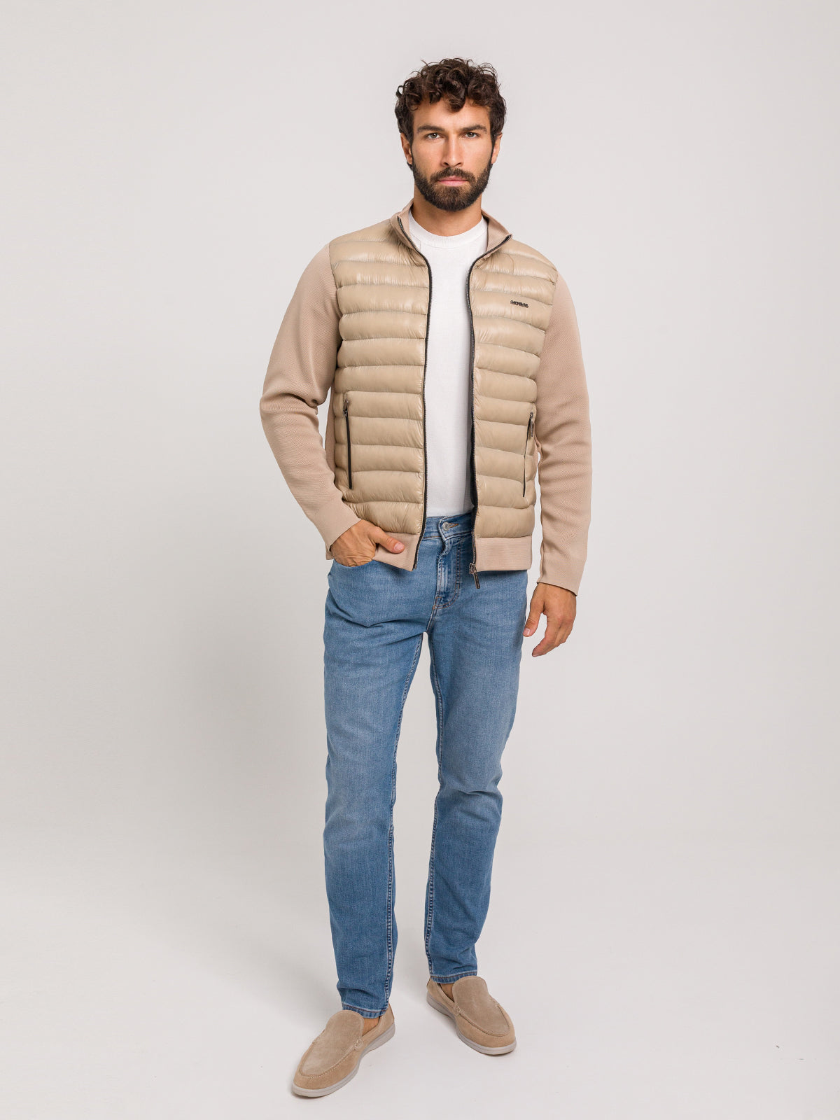 BEIGE PERFORMANCE QUILTED JACKET